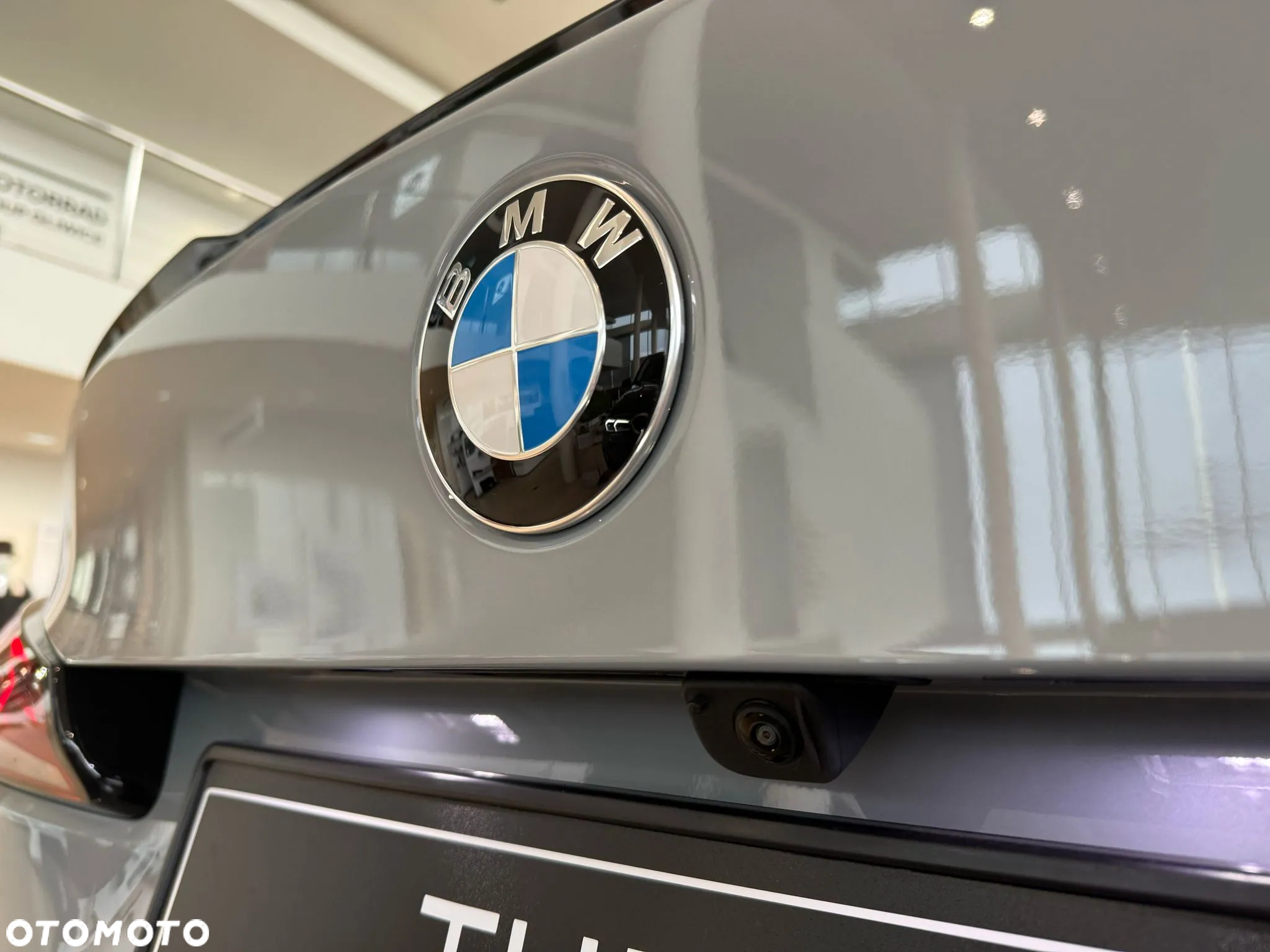 BMW Seria 2 218d - 10