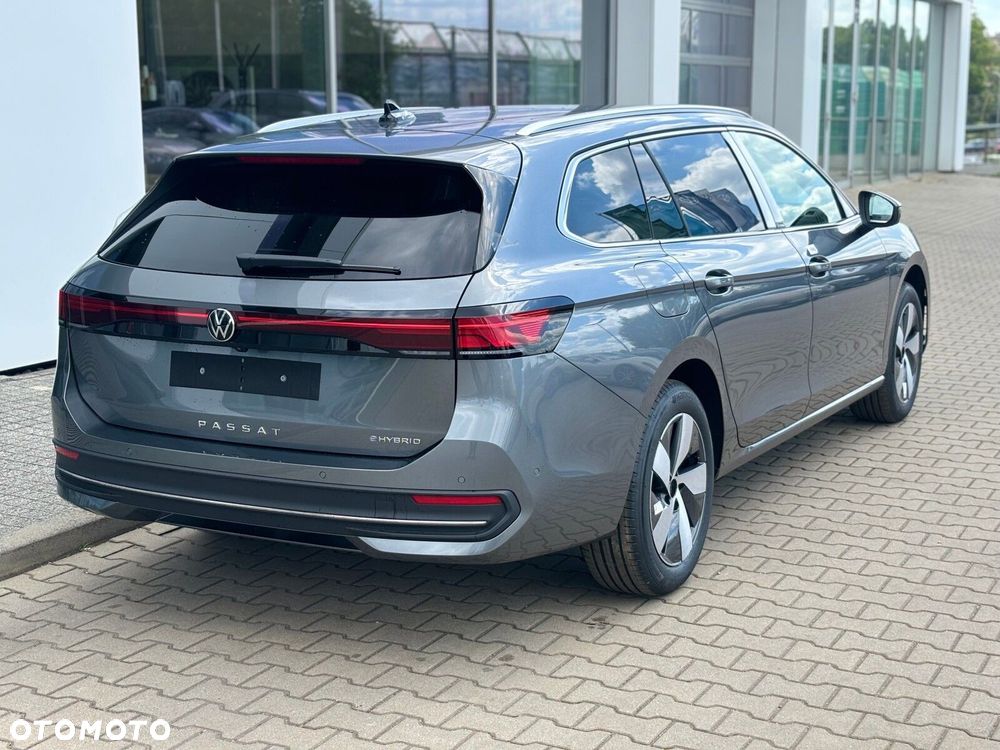Volkswagen Passat Variant - 5