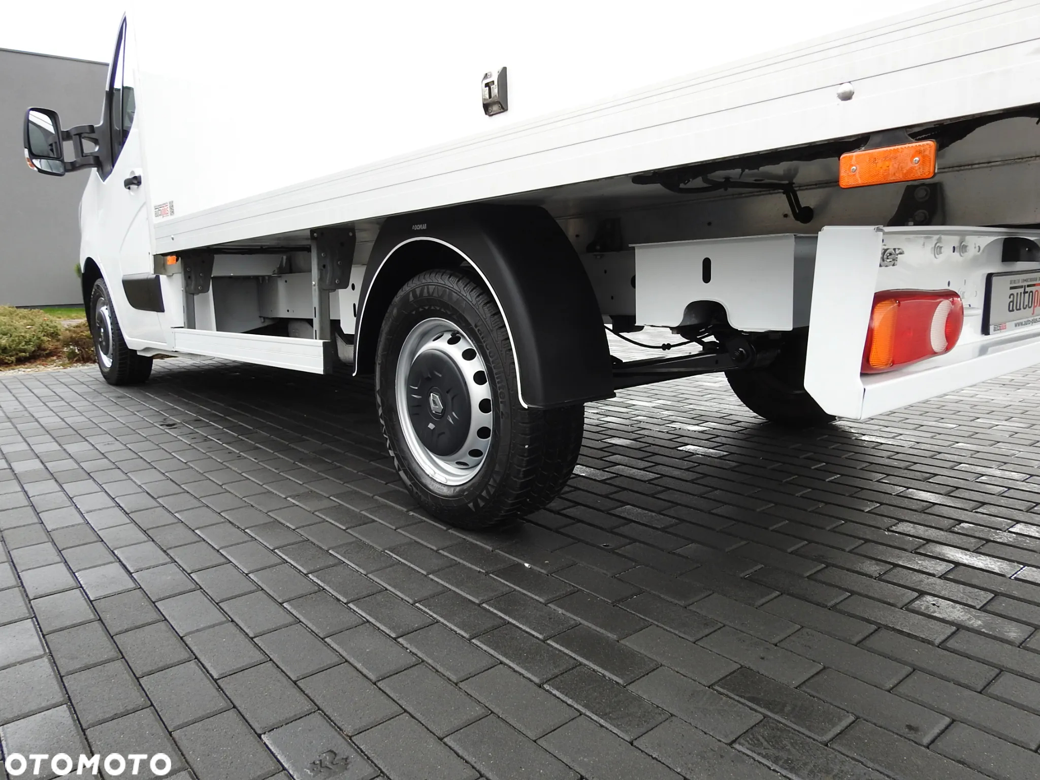 Renault MASTER  CHŁODNIA KONTENER 0*C LEDY KLIMATYZACJA 145KM [ 405777 ] - 18