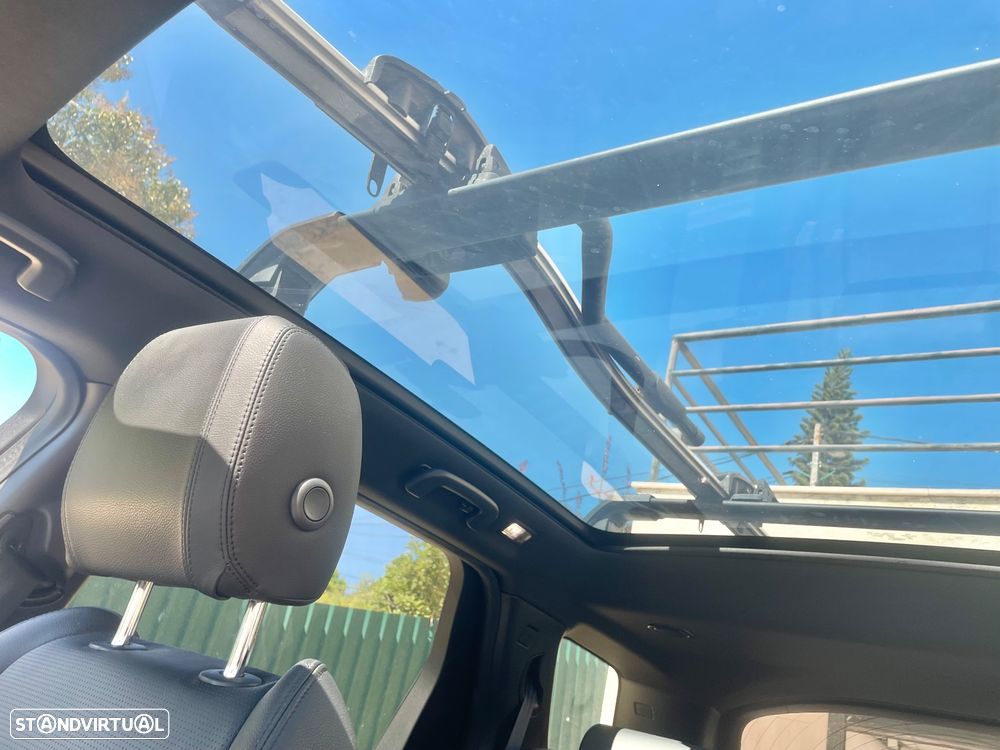 Land Rover Discovery Sport P300e R-Dynamic HSE - 3