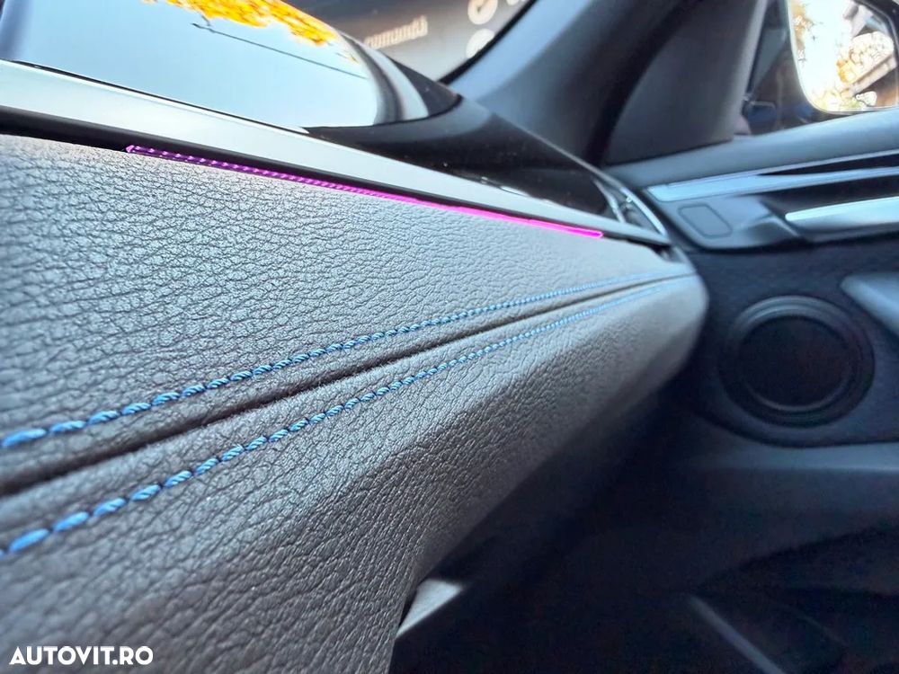 BMW X1 xDrive20i AT M Sport - 36