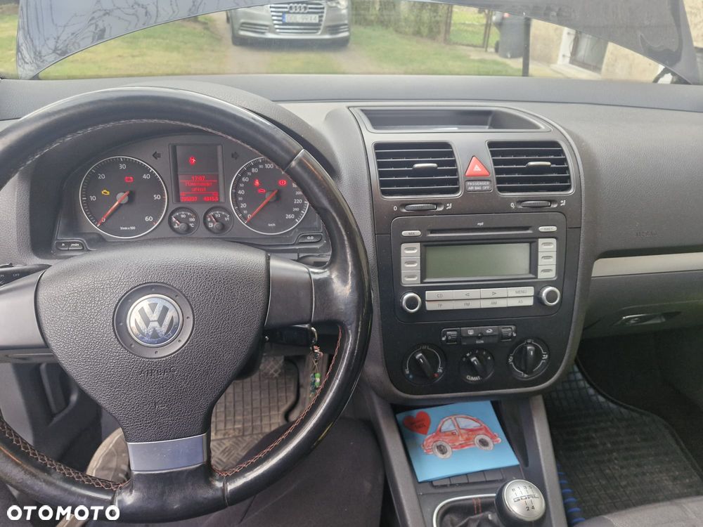 Volkswagen Golf - 9