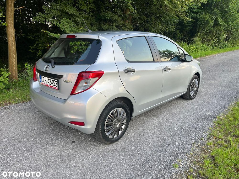 Toyota Yaris 1.0 Terra A/C - 4