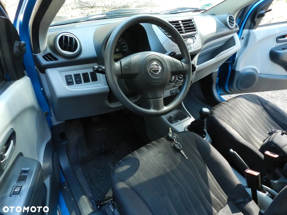 Nissan Pixo - 12