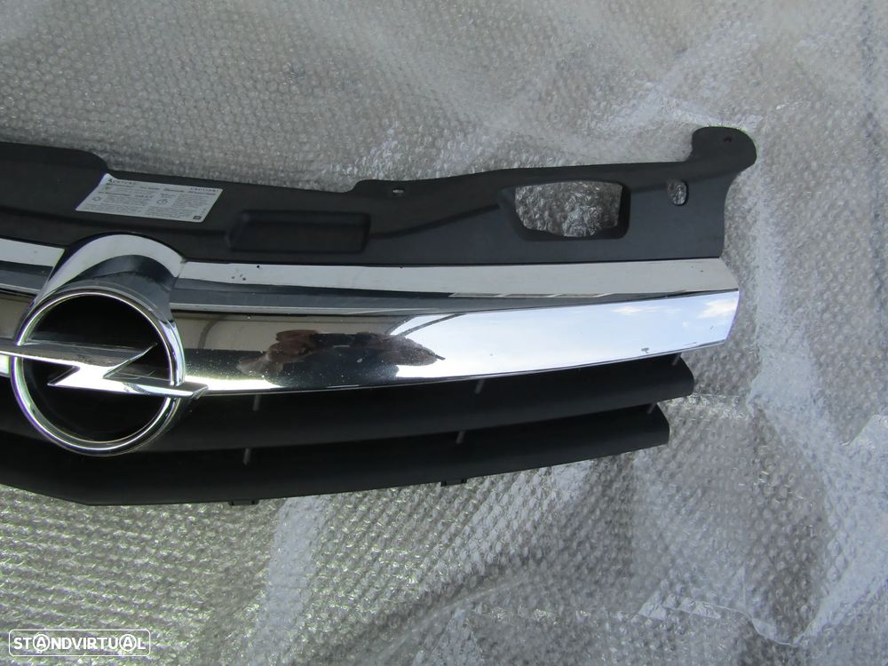 Grelha Opel Astra H , GTC ano 2005 a 2010 original , usado - 3