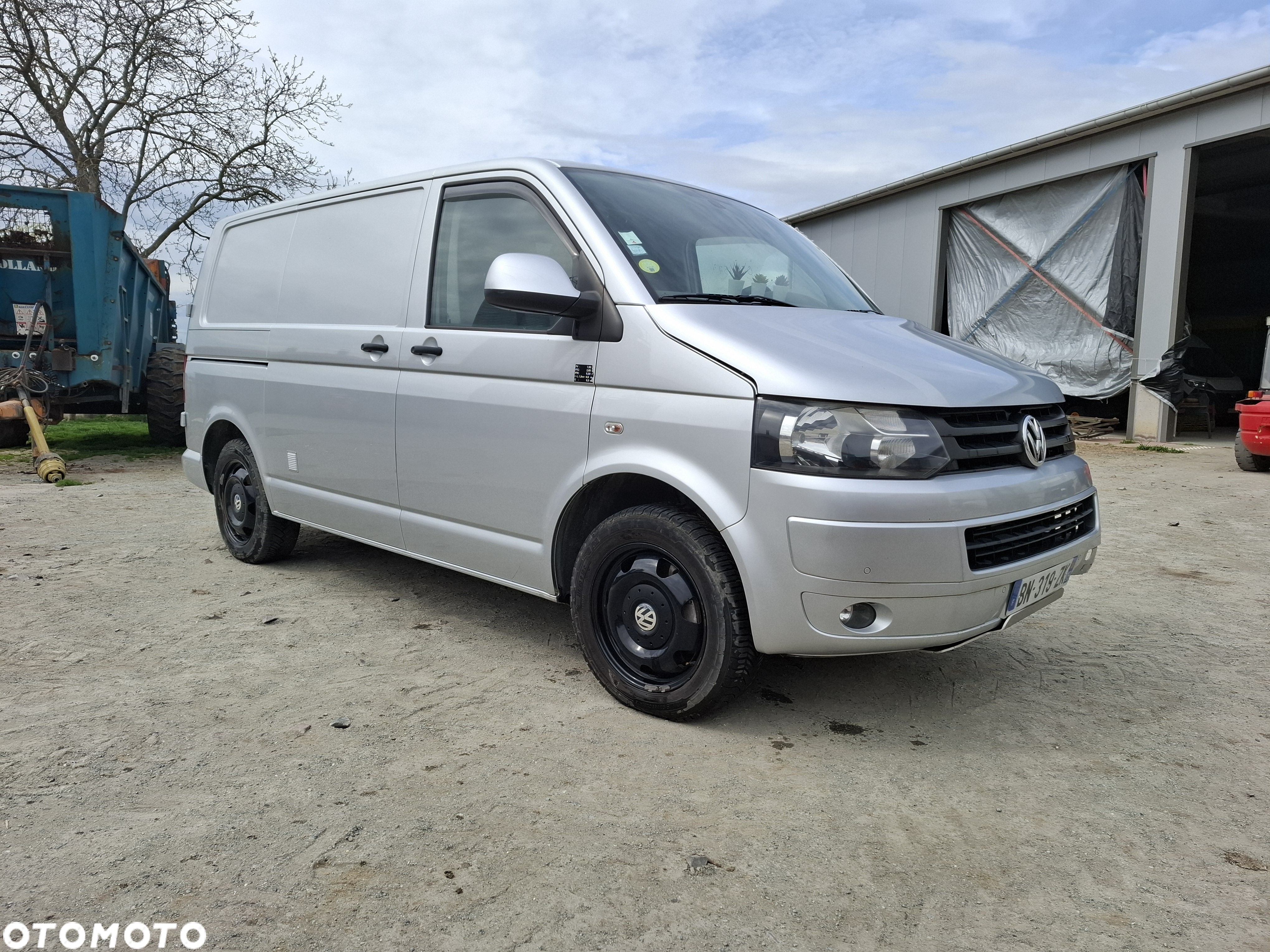 Volkswagen T5 - 1