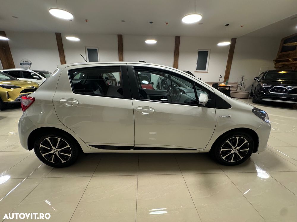 Toyota Yaris 1.5 VVT-i HSD Sol - 5