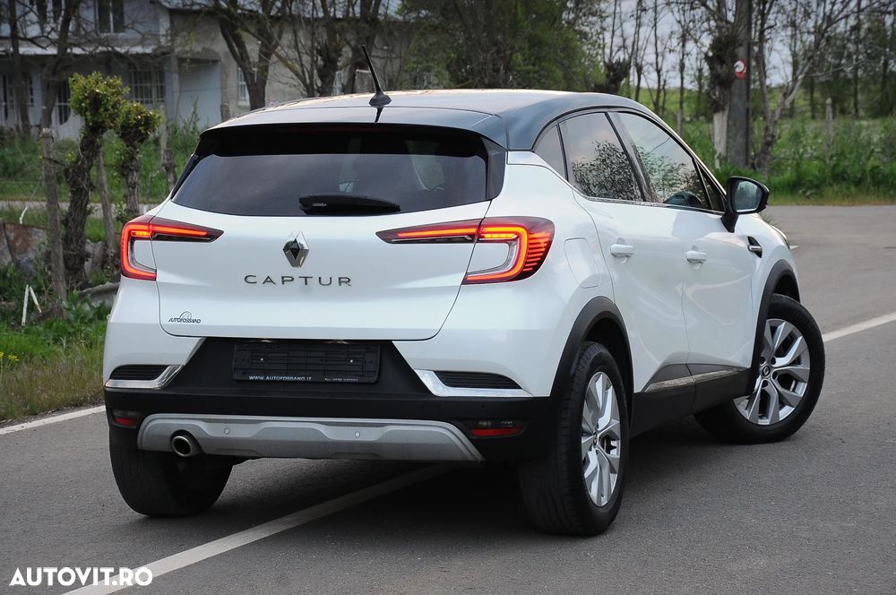 Renault Captur TCe 100 Intens - 4