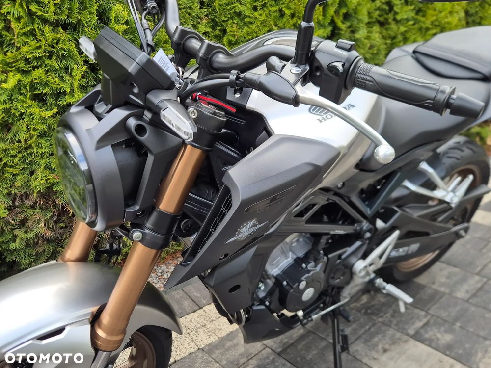 Honda CB - 21