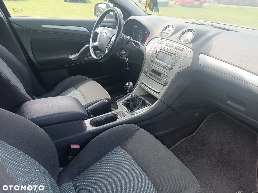 Ford Mondeo 2.0 TDCi ECOnetic Ambiente - 5