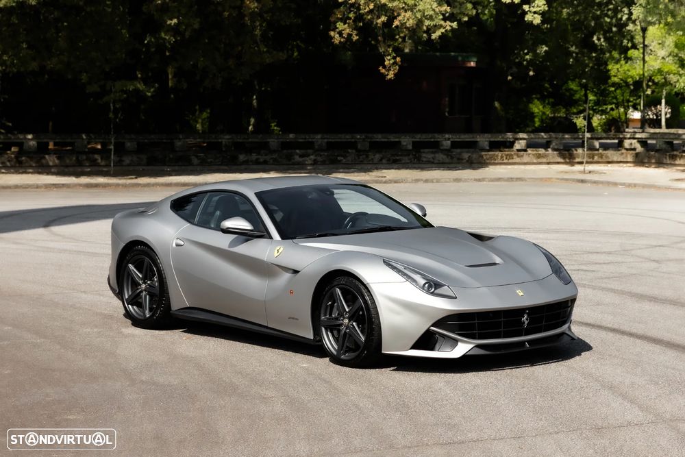 Ferrari F12 Berlinetta Hele - 1
