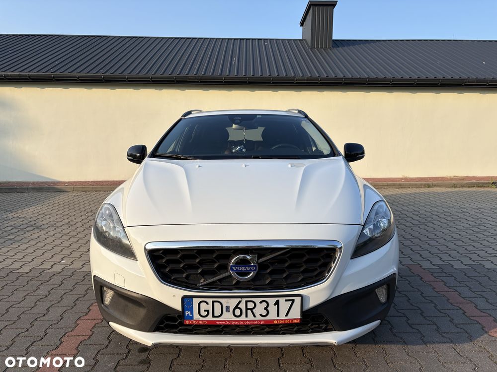Volvo V40 Cross Country - 4