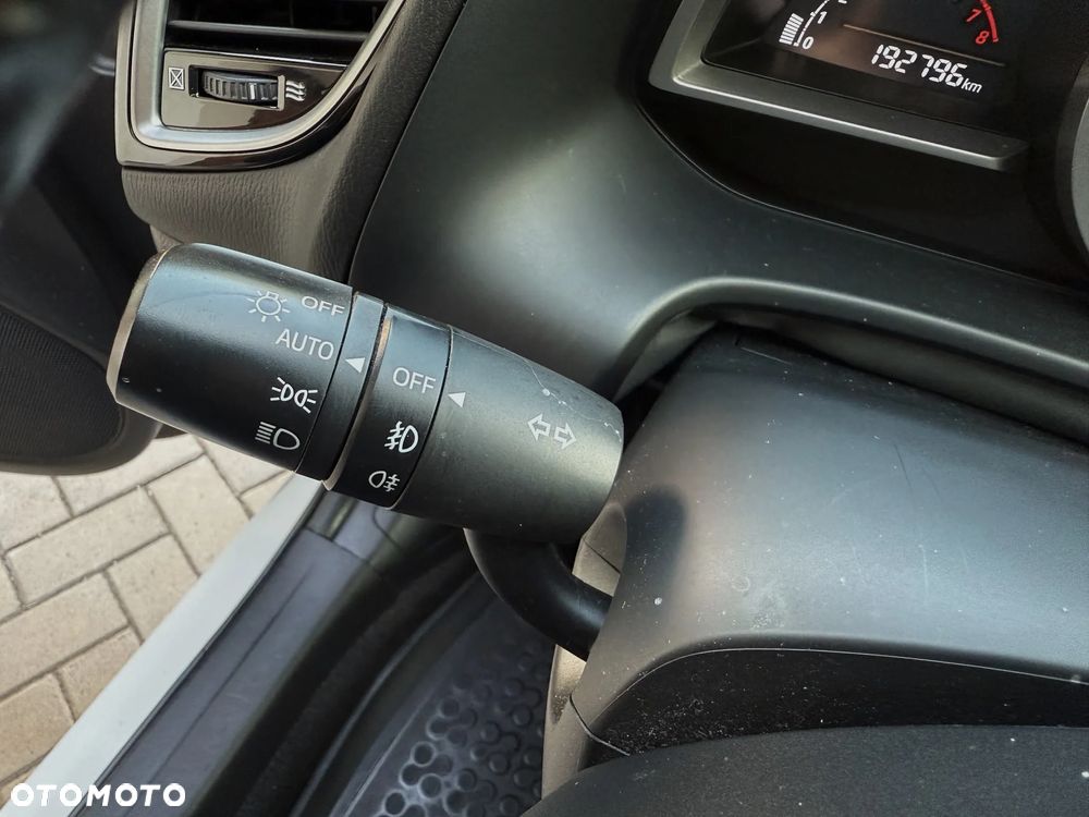 Mazda 3 2.0 Skyenergy EU6 - 17