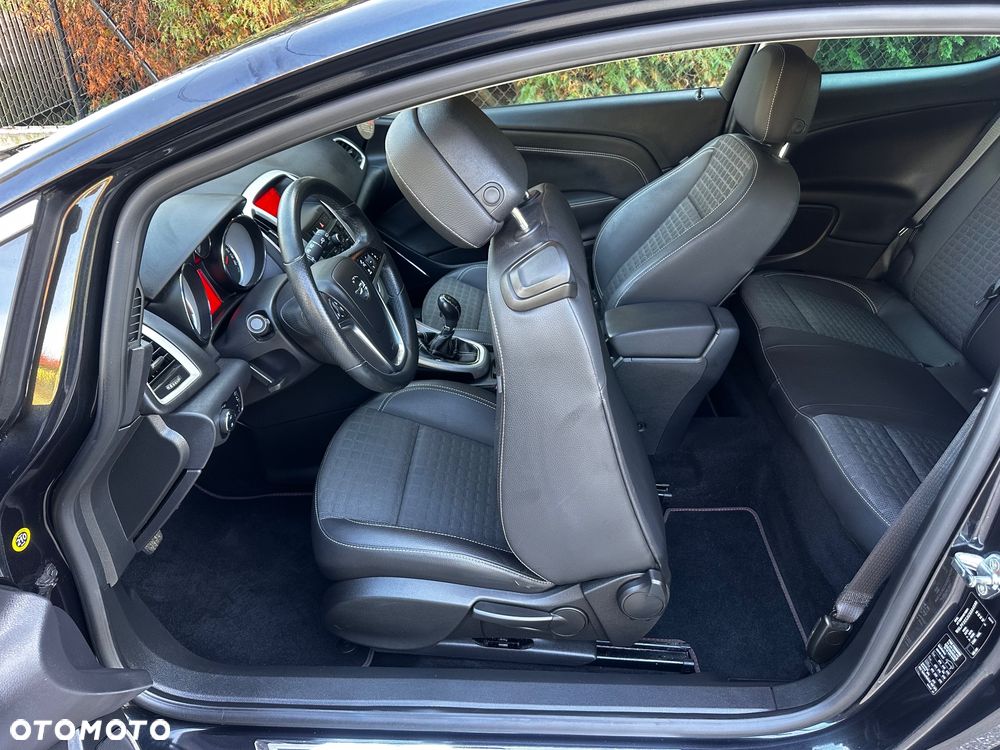 Opel Astra - 16