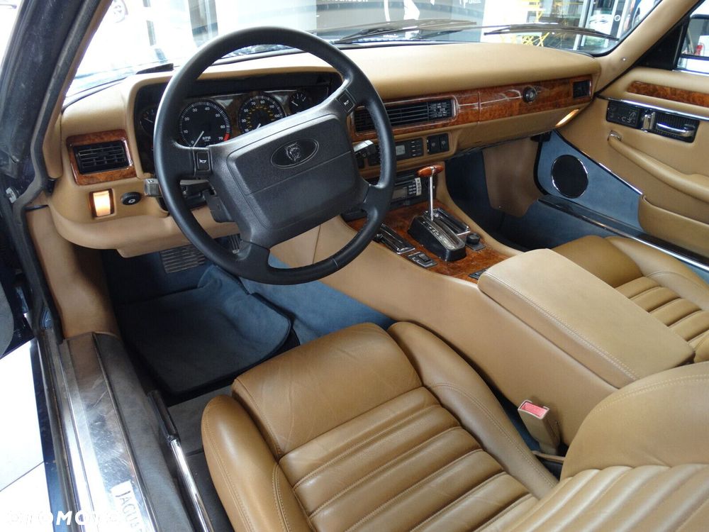 Jaguar XJS - 16