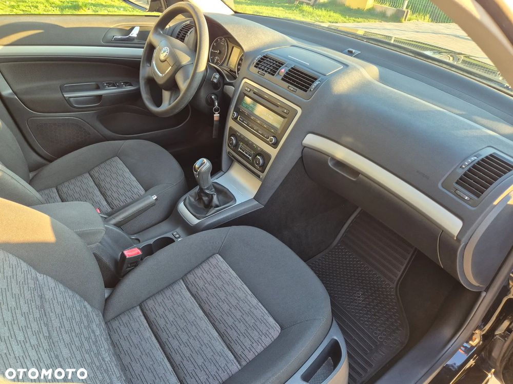 Skoda Octavia 1.6 - 20