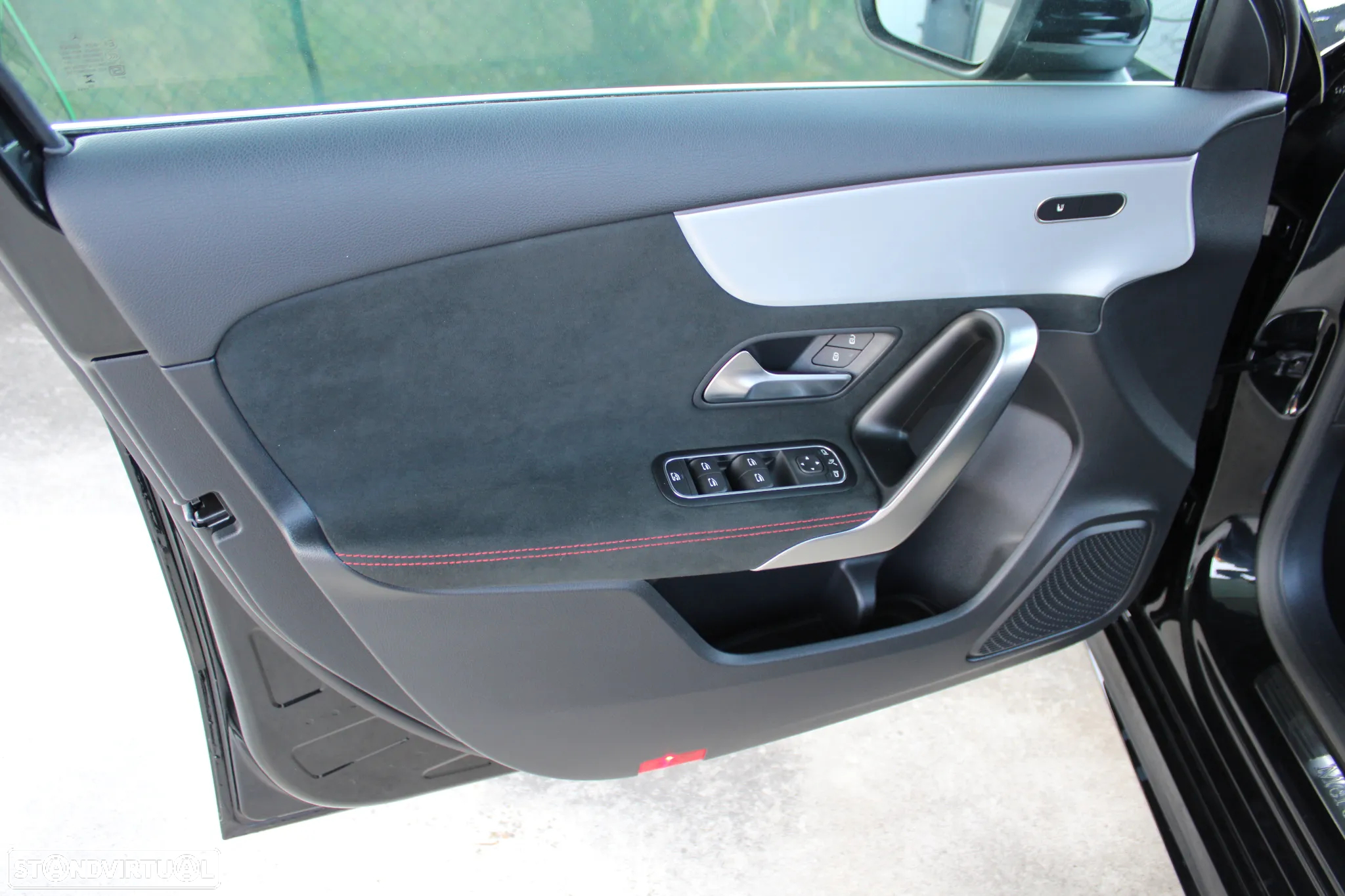 Mercedes-Benz A 200 AMG Line Aut. - 38