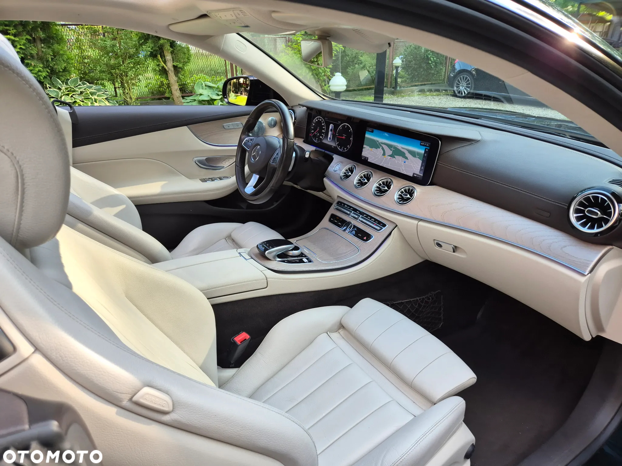 Mercedes-Benz Klasa E 220 d Coupe 9G-TRONIC AMG Line - 18