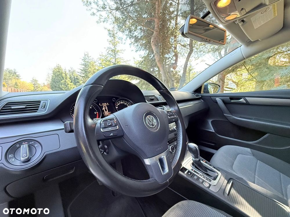 Volkswagen Passat 2.0 TDI Highline DSG - 18