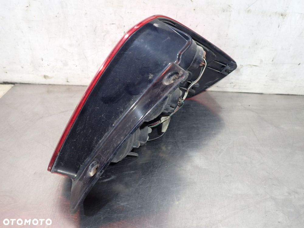 LAMPA LEWA TYLNA SUZUKI SX4 1.6 - 6