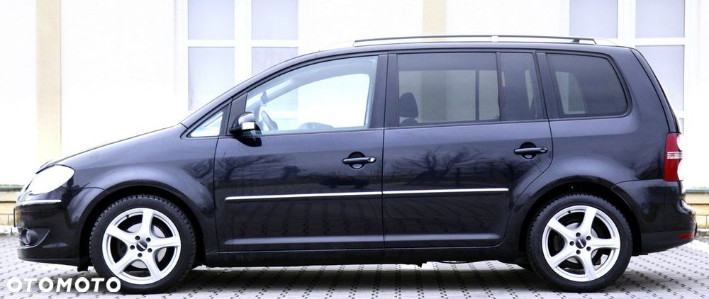 Volkswagen Touran 2.0 TDI Highline - 20