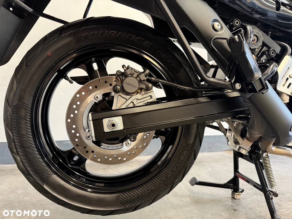 Suzuki V-STROM - 34