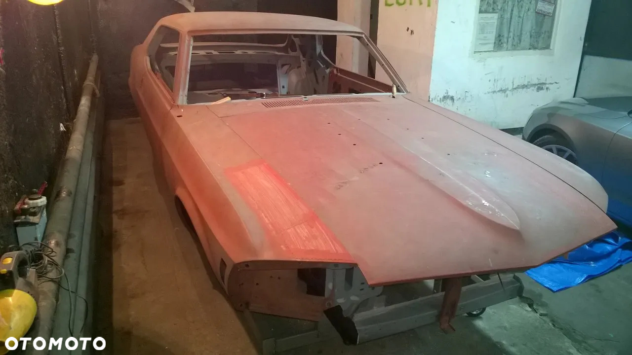 Ford Mustang - 5