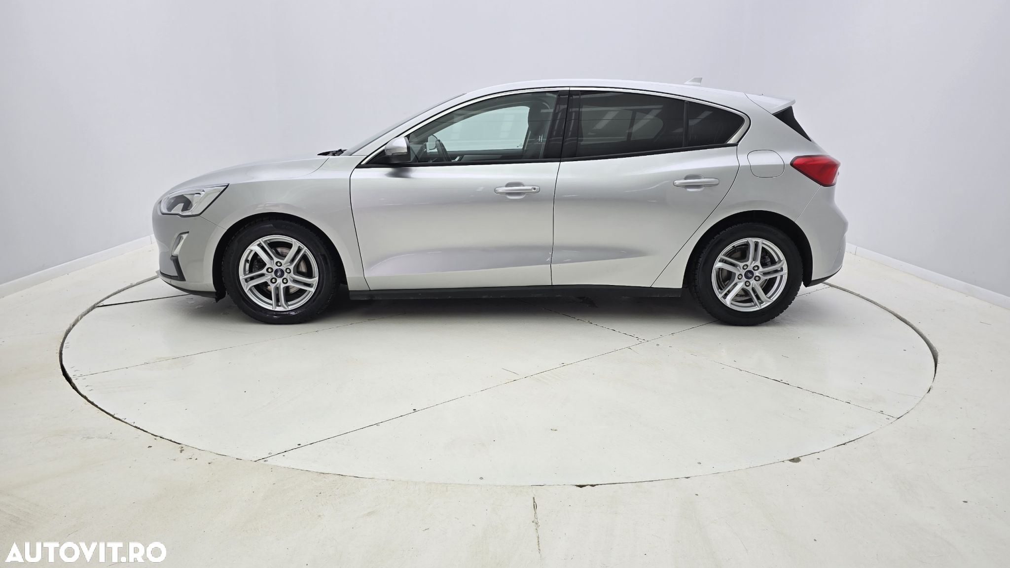 Ford Focus - 9
