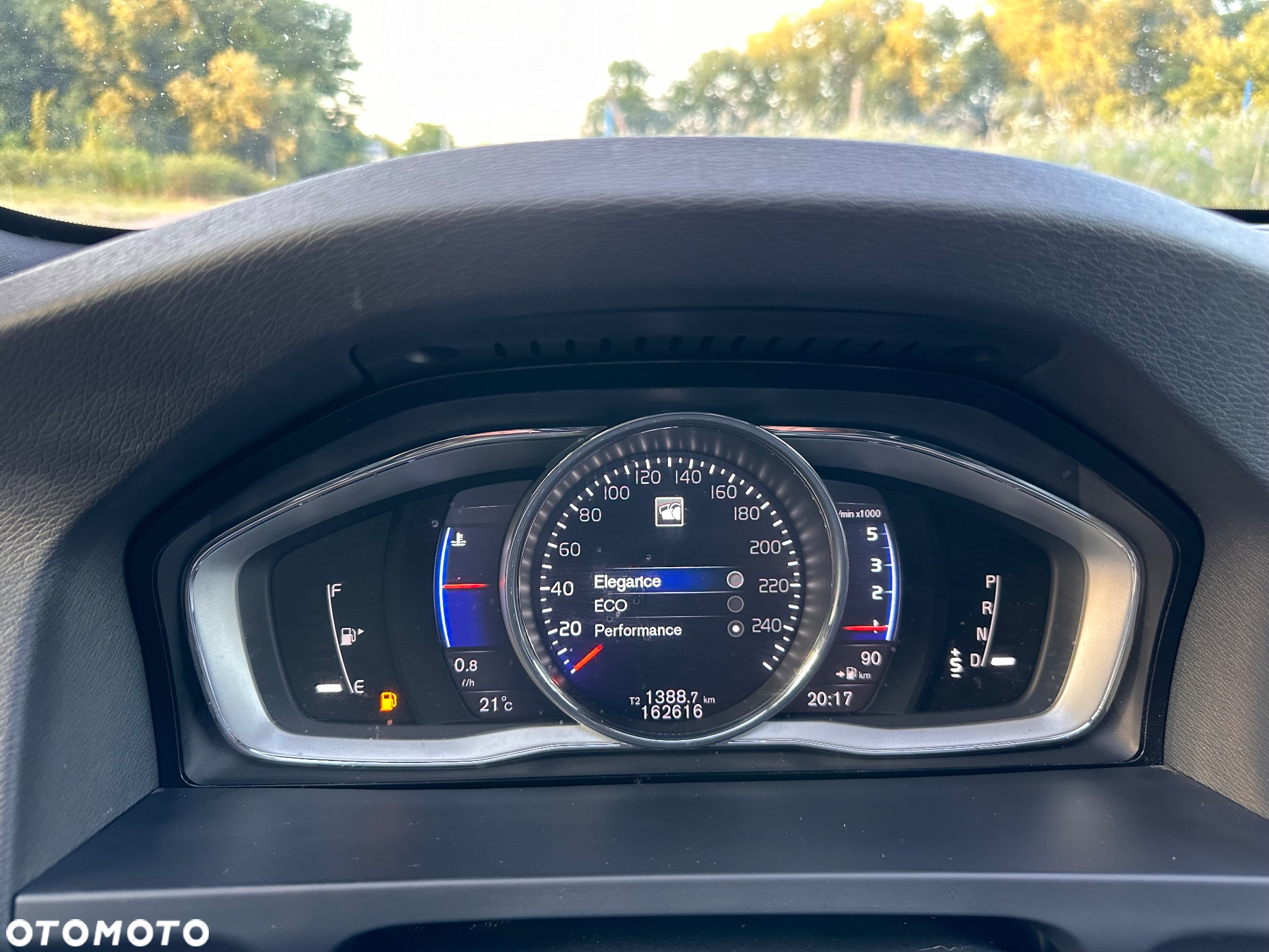 Volvo V60 D4 Drive-E R-Design Momentum - 36