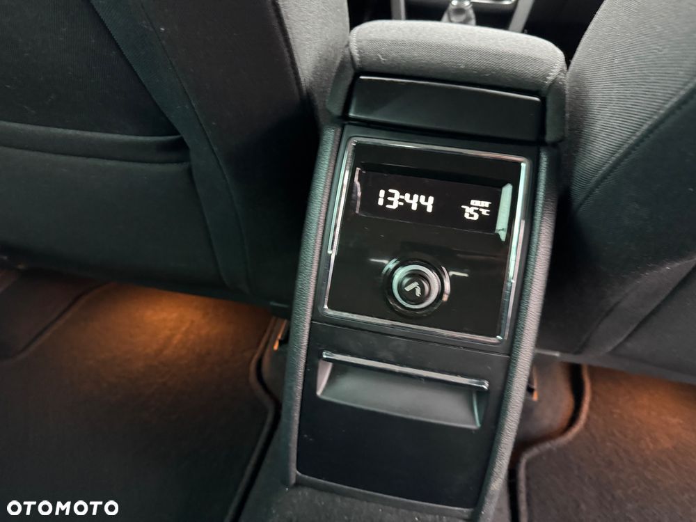 Skoda Superb 1.6 TDI GreenLine - 15