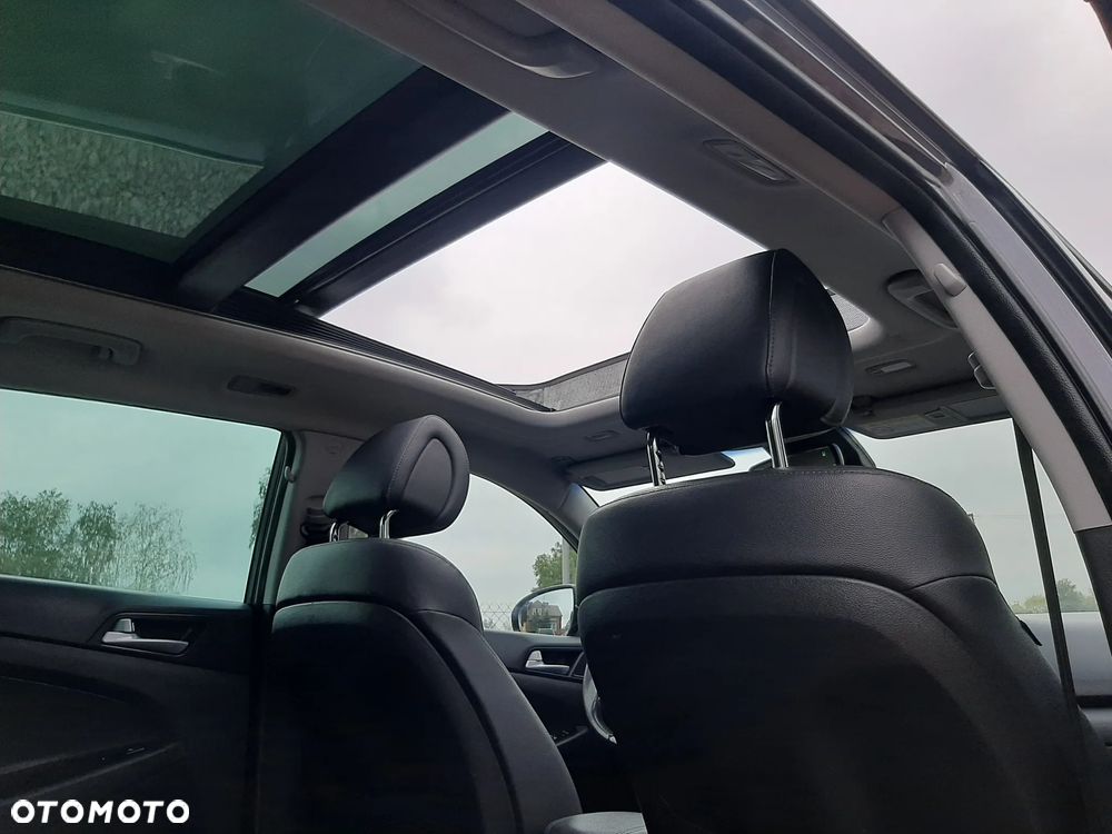 Hyundai Tucson blue 1.7 CRDi 2WD Intro Edition - 14