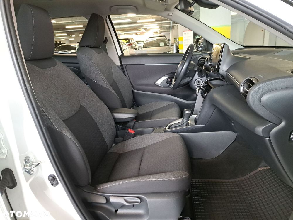 Toyota Yaris Cross Hybrid 1.5 Comfort - 16