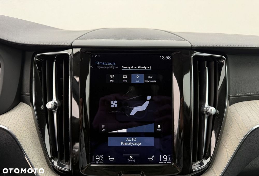 Volvo XC 60 - 18