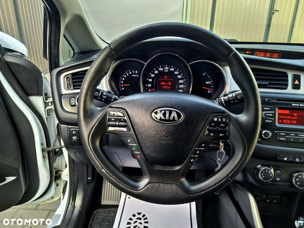 Kia Ceed 1.6 GDI DCT Platinum Edition - 17