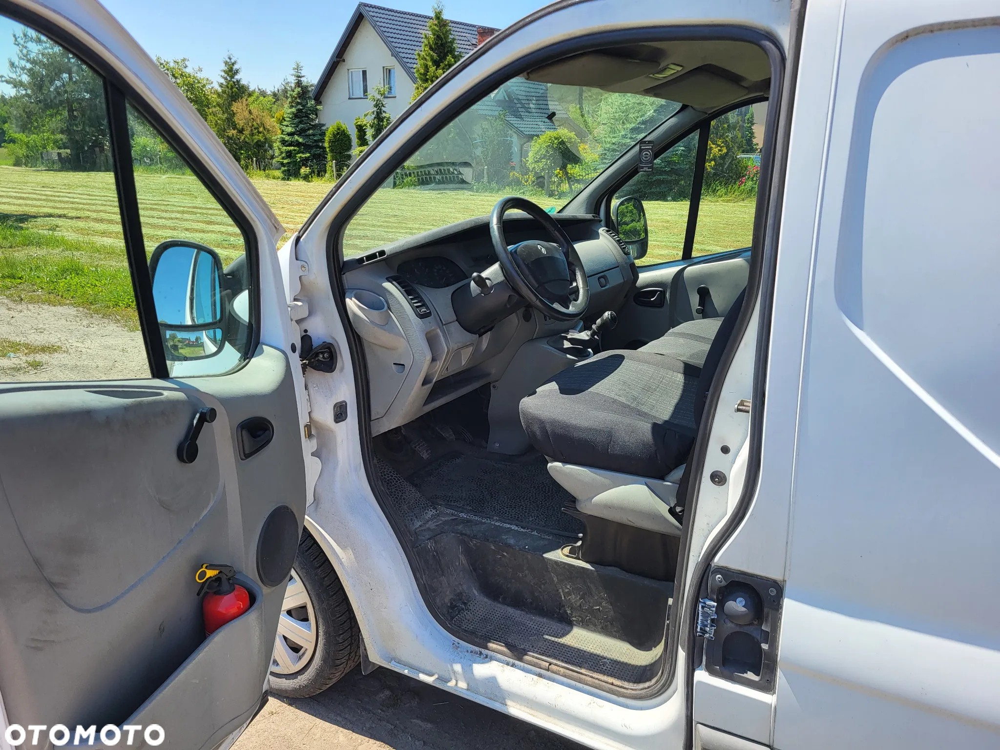 Renault TRAFIC - 8