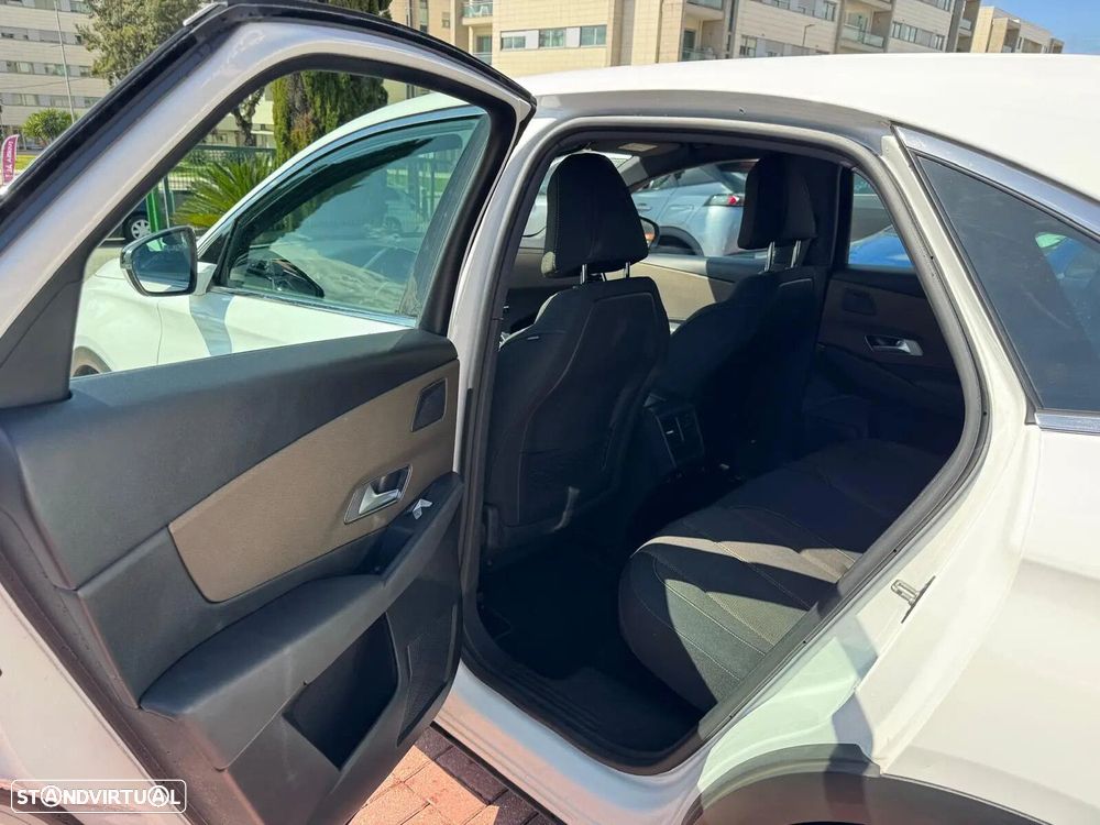 DS DS7 Crossback 1.5 BlueHDi Performance Line EAT8 - 9