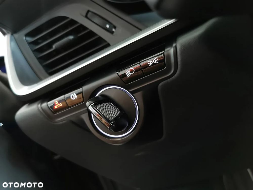 Porsche 911 Carrera 4S Cabrio - 25