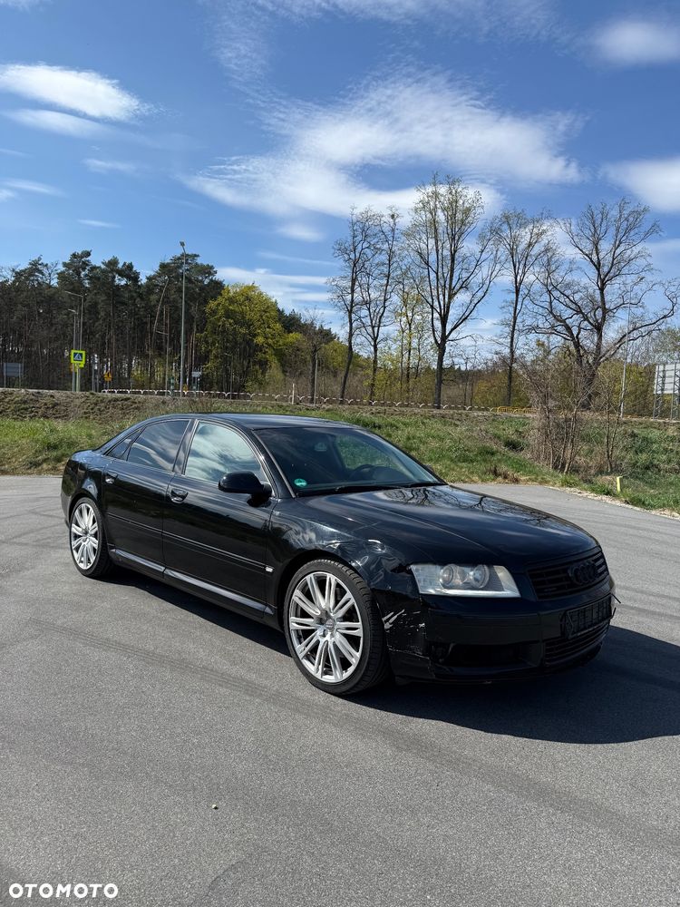 Audi A8 3.7 Quattro - 1