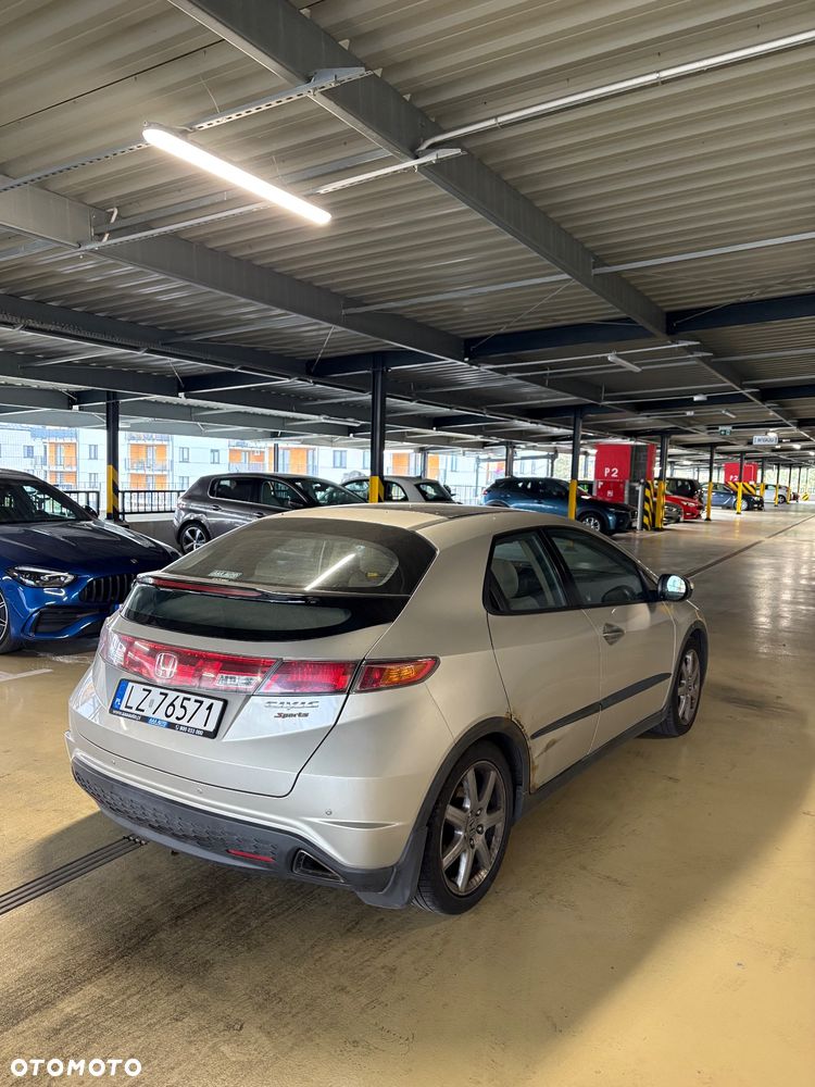 Honda Civic 1.8 Executive - 10