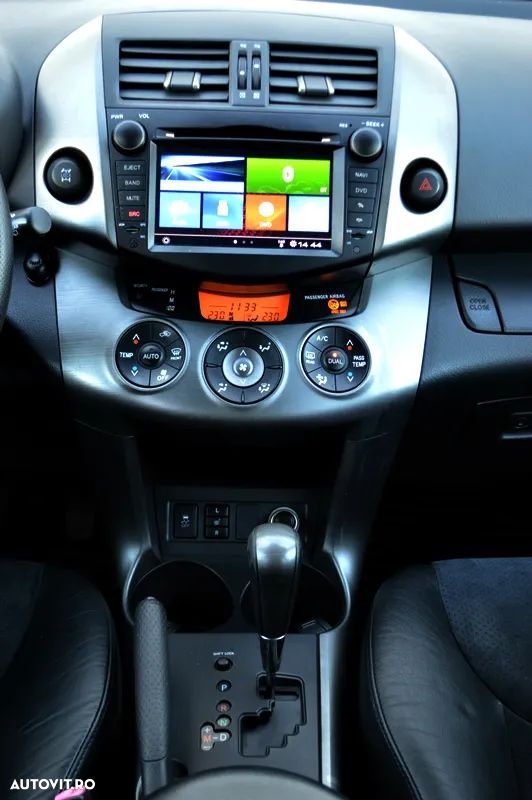 Toyota RAV4 2.2 D-4CAT 4WD Aut Executive - 19