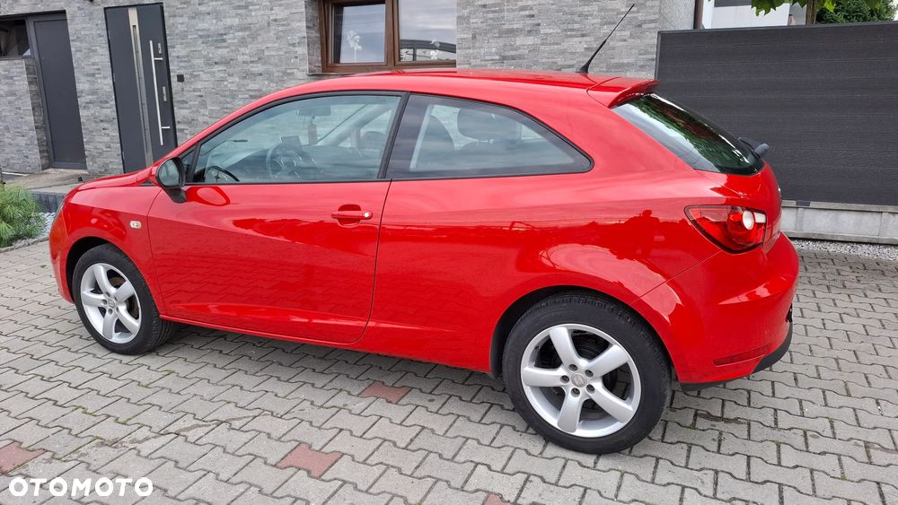 Seat Ibiza SC 1.4 16V Sport - 4