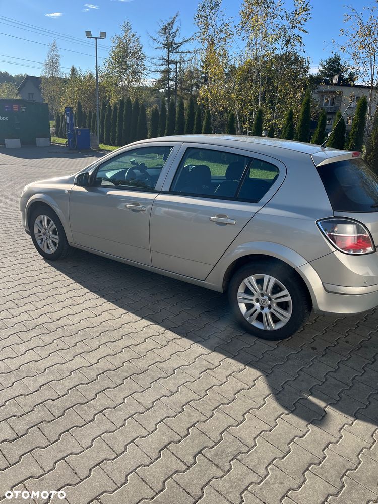 Opel Astra - 4