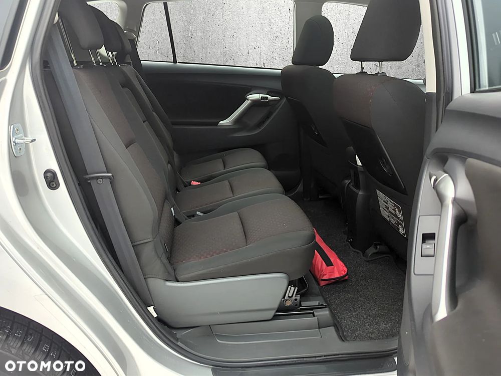 Toyota Verso 1.8 5-Sitzer Executive - 17