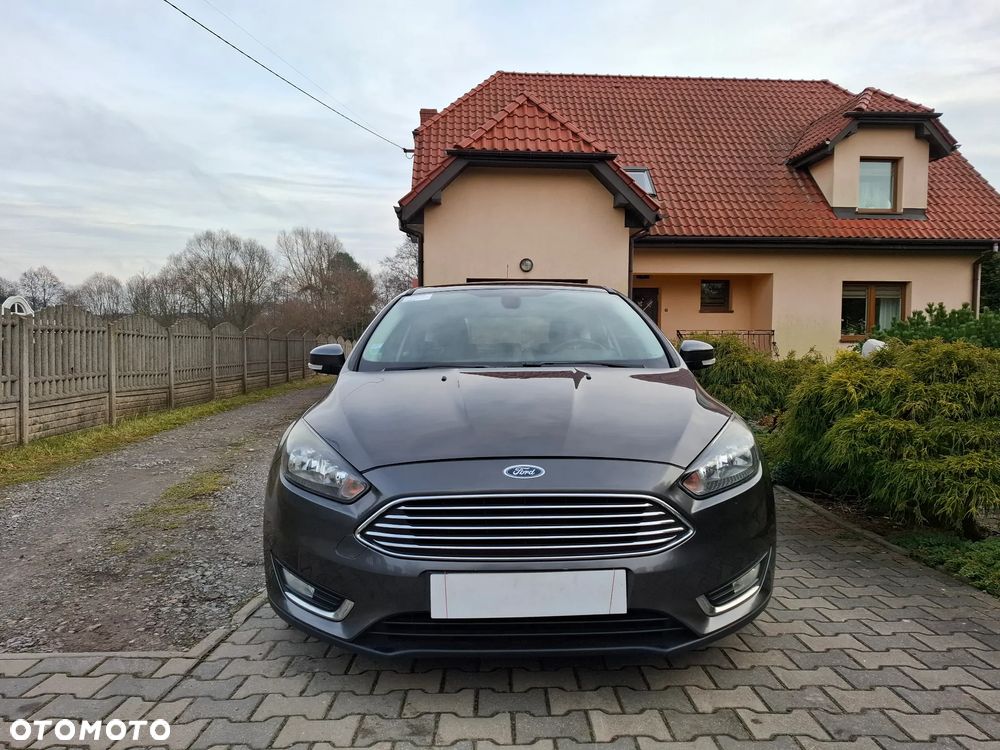 Ford Focus 1.5 EcoBlue STart-Stopp-System TITANIUM - 2