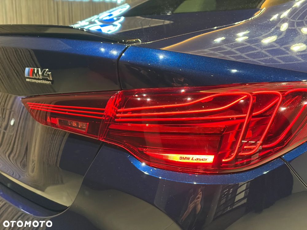 BMW M4 Competition M xDrive - 16