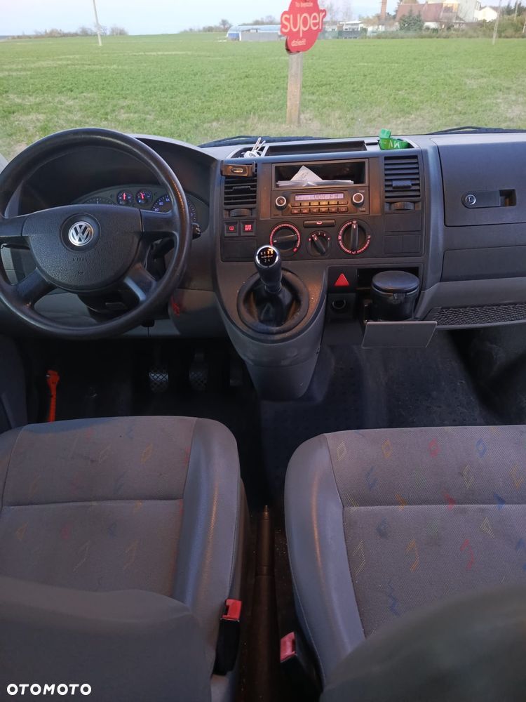 Volkswagen Transporter - 9