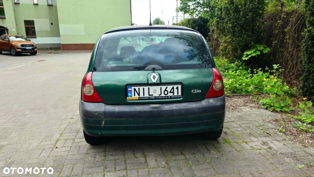 Renault Clio - 8