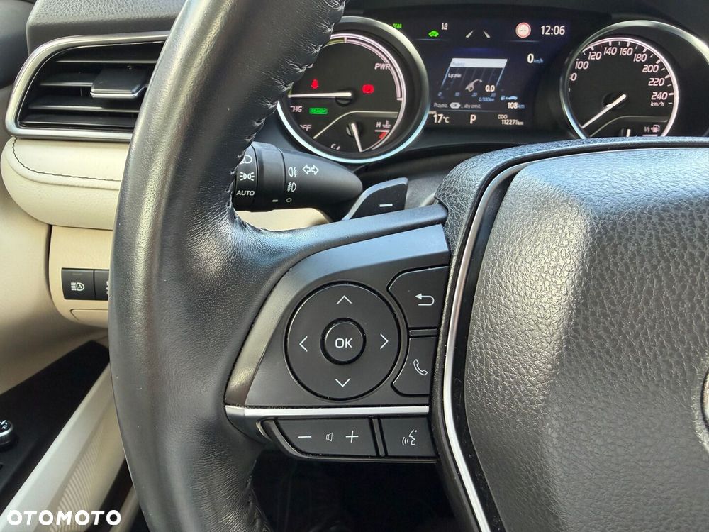 Toyota Camry 2.5 Hybrid Executive CVT - 13