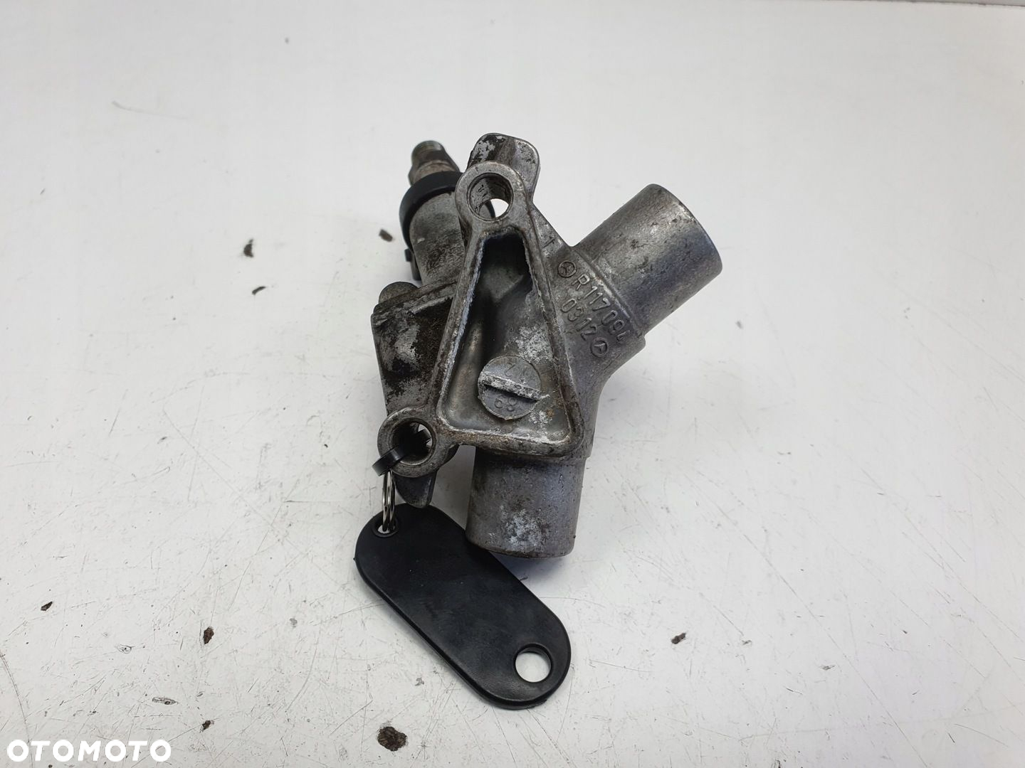 Mercedes W126 C126 5.6 V8 560 SEC WTRYSKIWACZ PALIWA wtrysk 0280170403 - 5