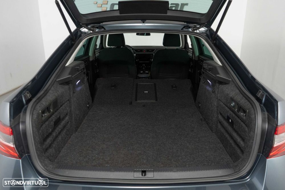 Skoda Superb 1.4 TSI iV Style DSG - 14